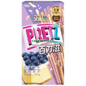 Biscuit sticks with blueberry cheesecake flavour 